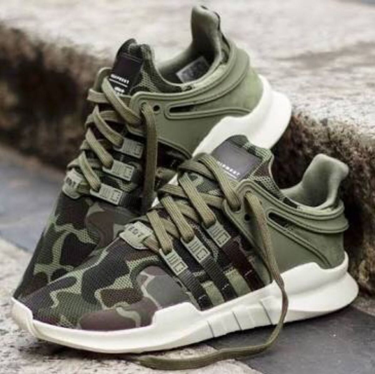 tenis adidas eqt camuflado