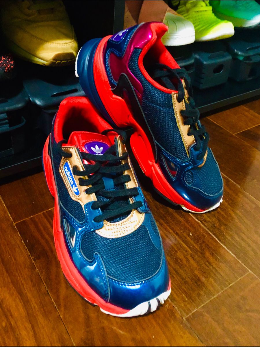 adidas falcon colorido