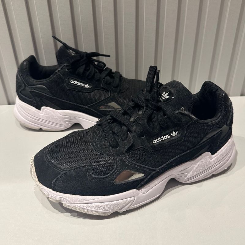 Adidas deals falcon 38