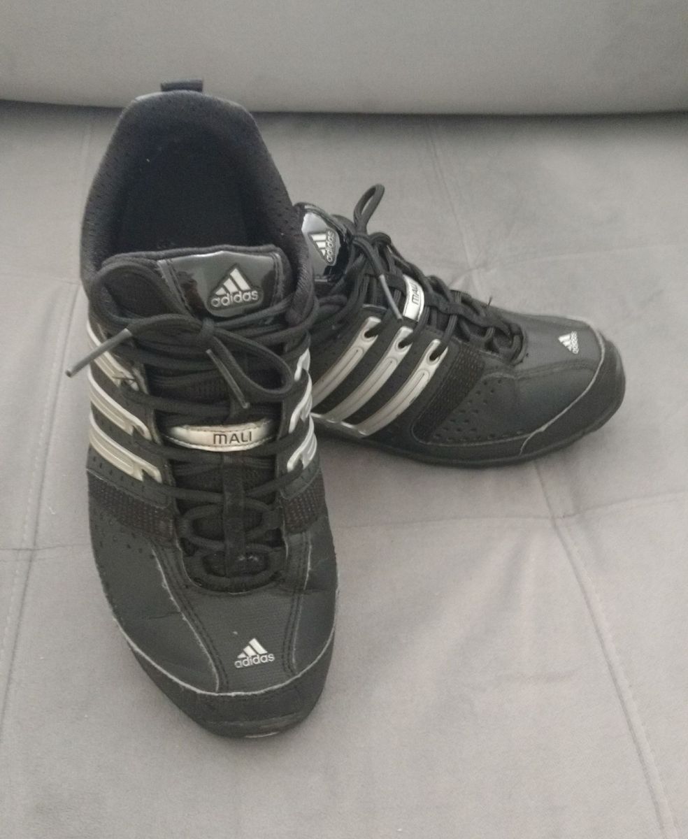 tenis adidas mali