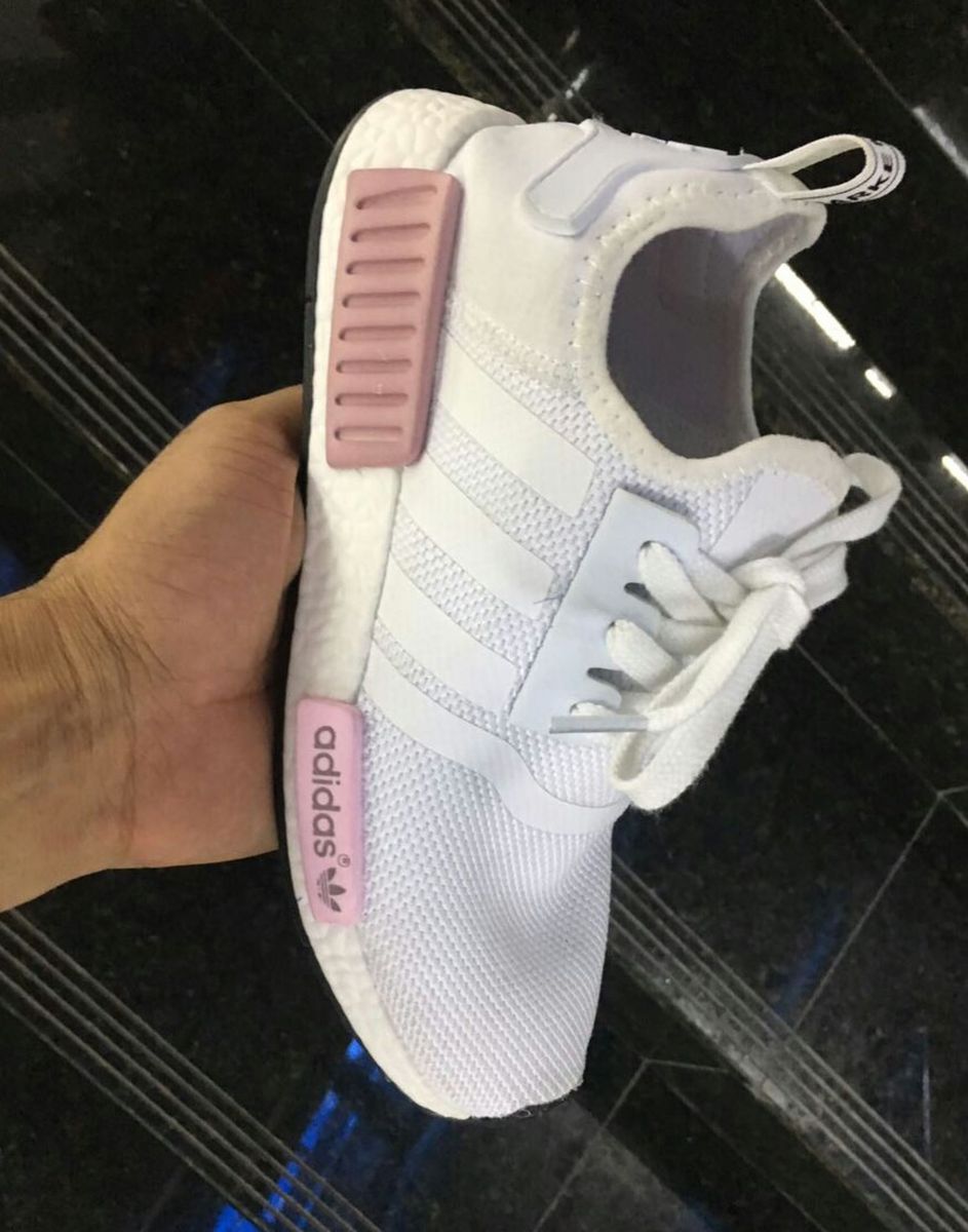 nmd branco com rosa