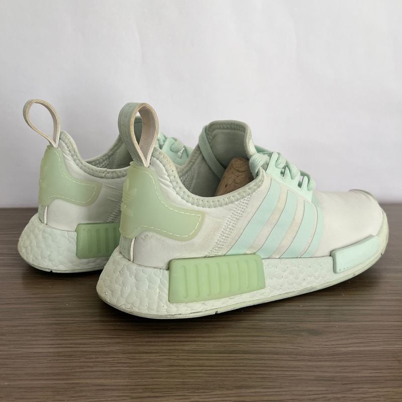 Adidas nmd on sale r1 mint