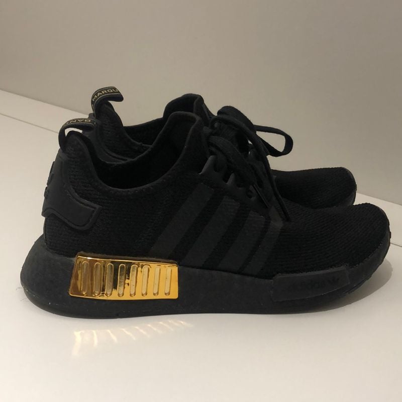 Adidas preto e dourado best sale