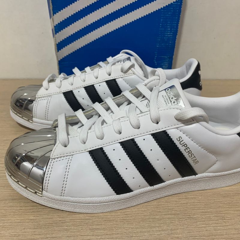 Adidas superstar metal 2025 toe blanc