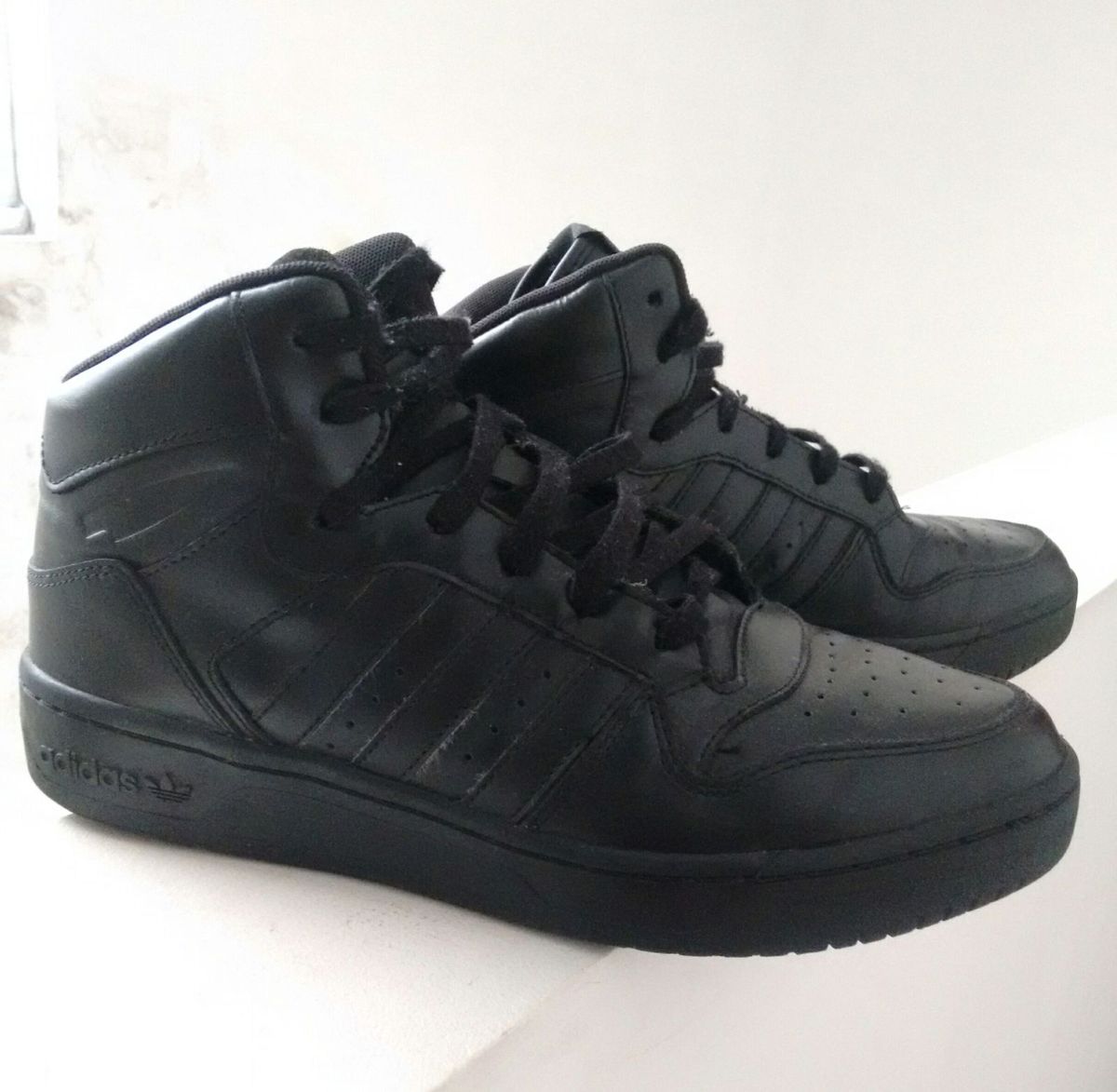 tenis adidas cano alto masculino preto