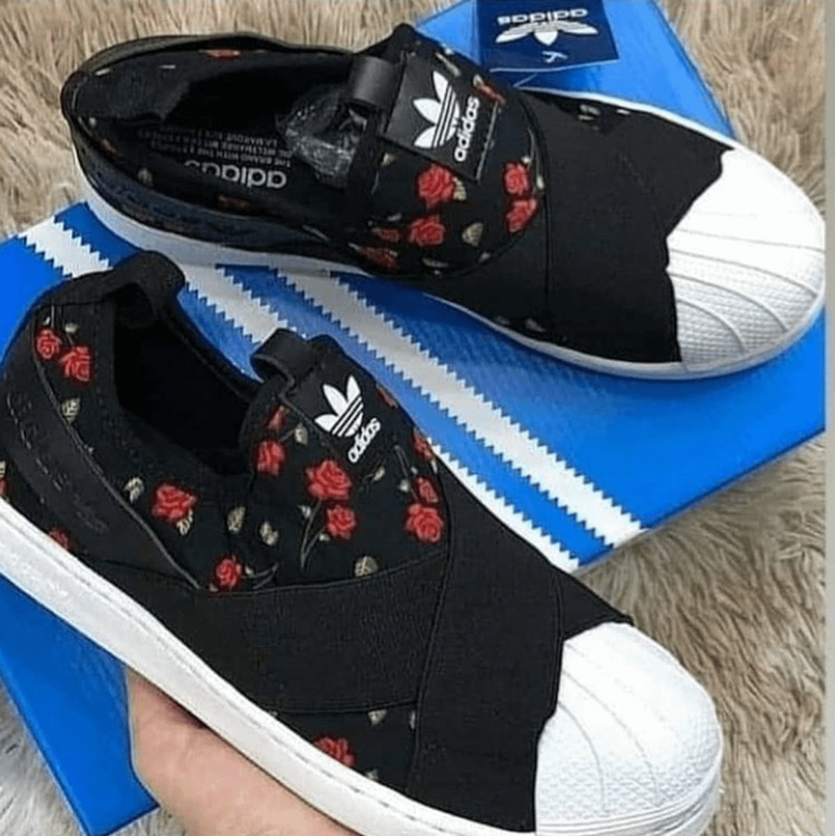 slip on adidas floral
