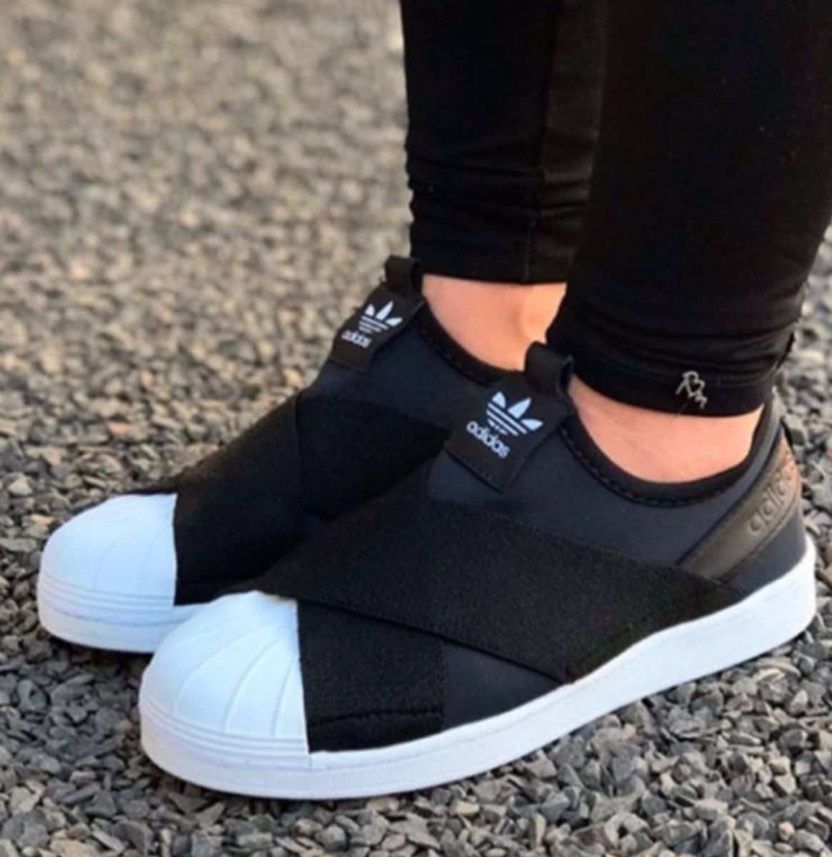 adidas slip on 37