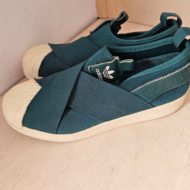 Tenis adidas top slip on verde