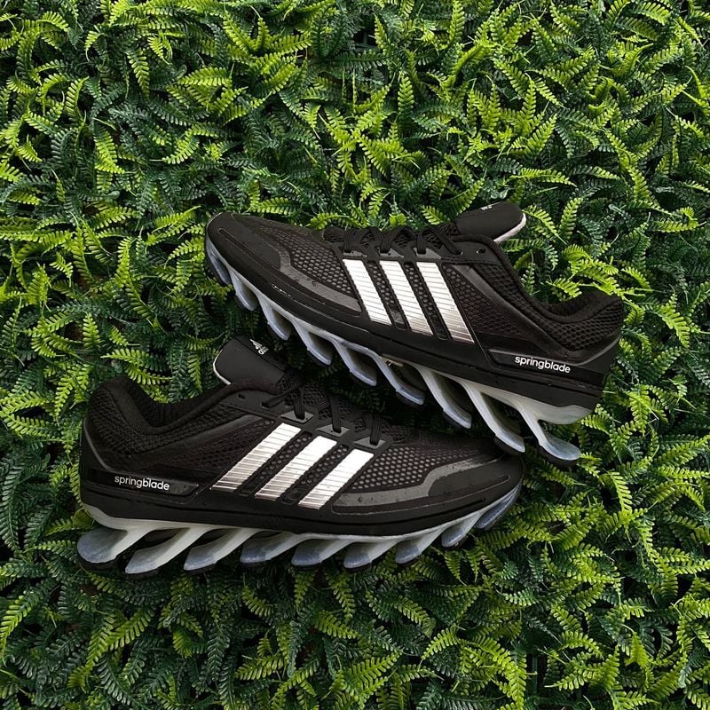 O adidas springblade 2025 e fabricado onde