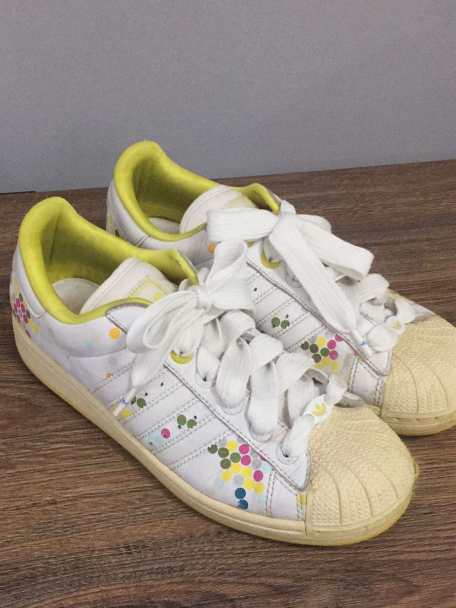 superstar amarelo