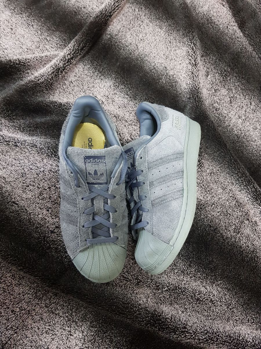 Adidas superstar 2025 suede cinza