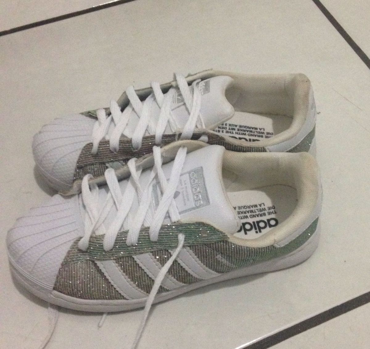 tenis da adidas superstar holografico