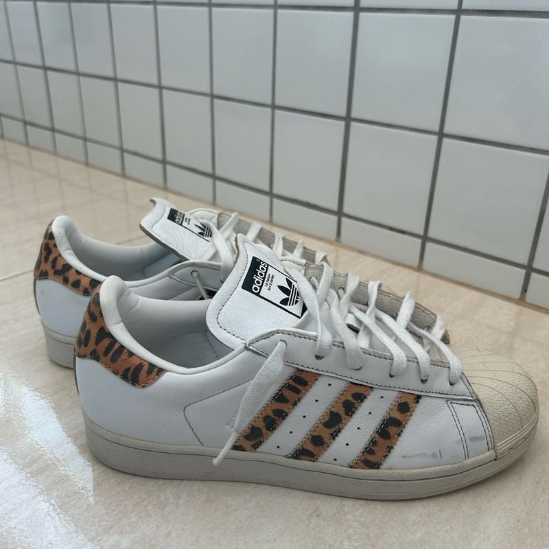 adidas gazelle silver green womens Tênis Adidas Superstar Farm Onça Feminino Branco – NewSkull main image 1