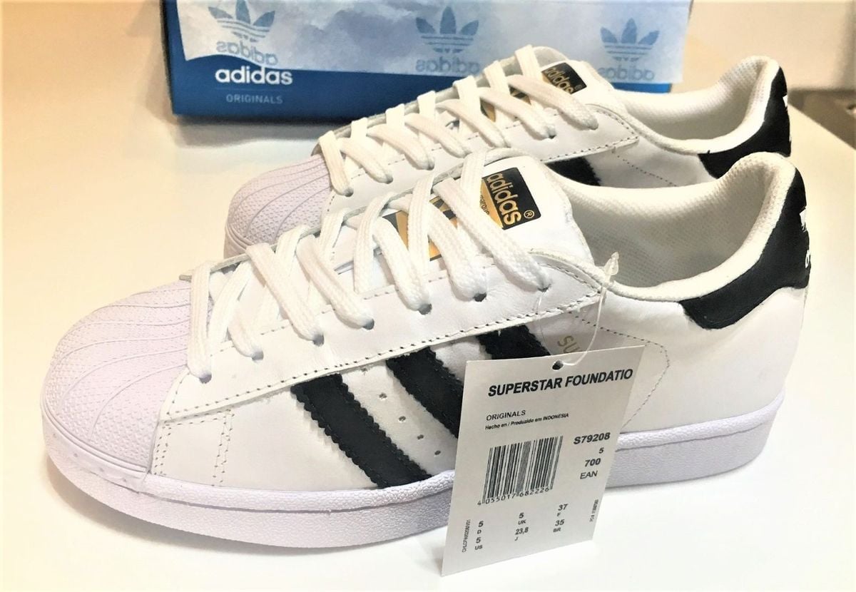 tenis adidas tradicional