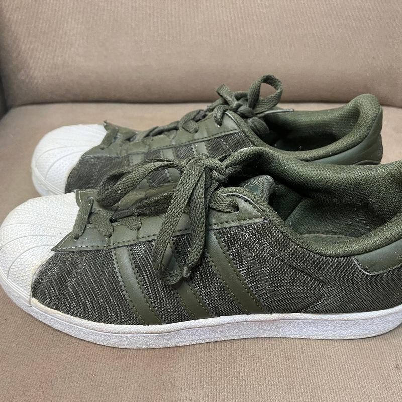 Adidas superstar verde militar hotsell