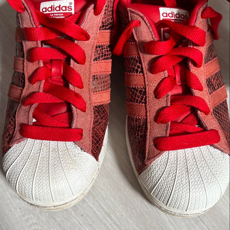 Superstar vermelho 2024