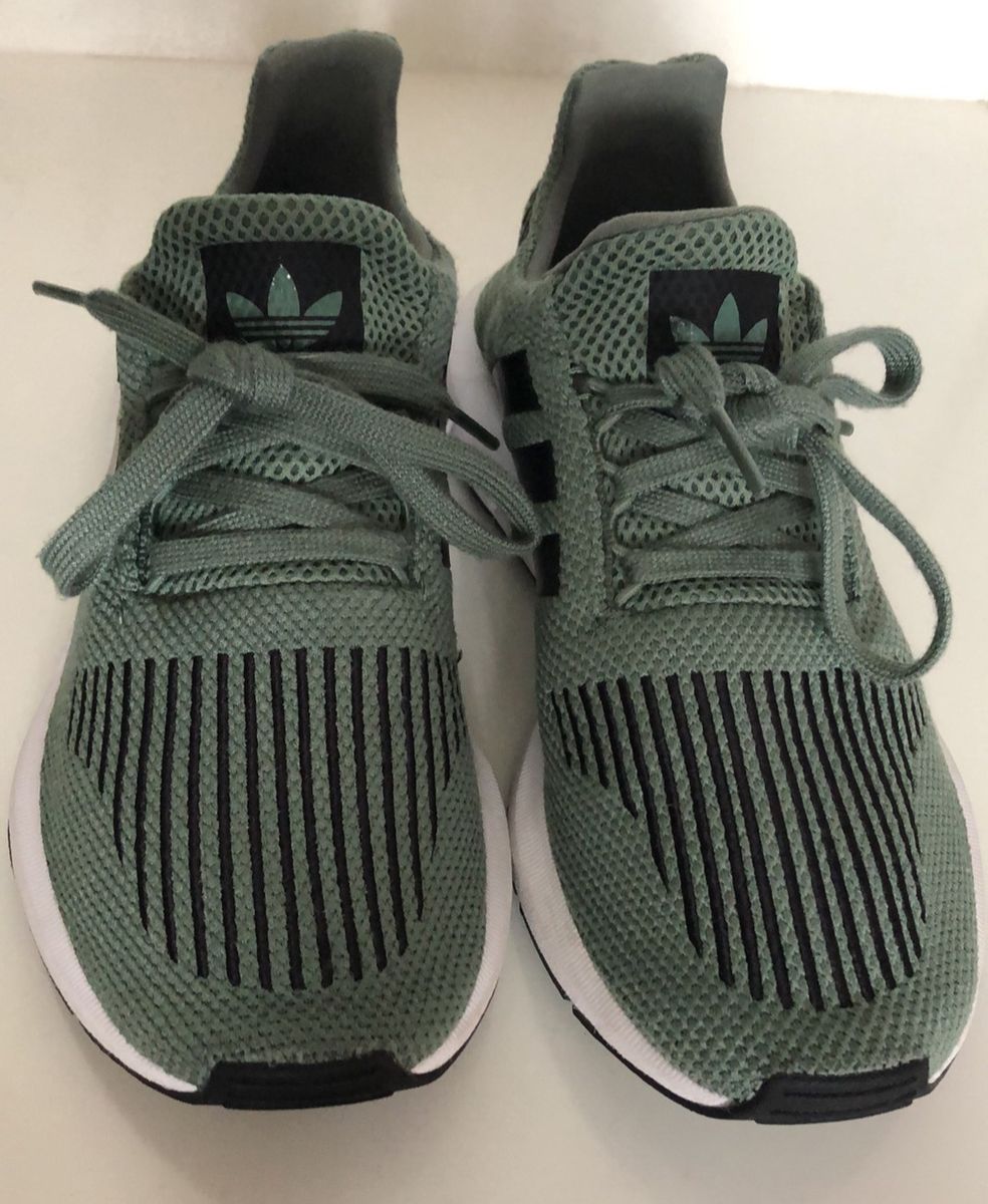 tenis adidas feminino verde militar