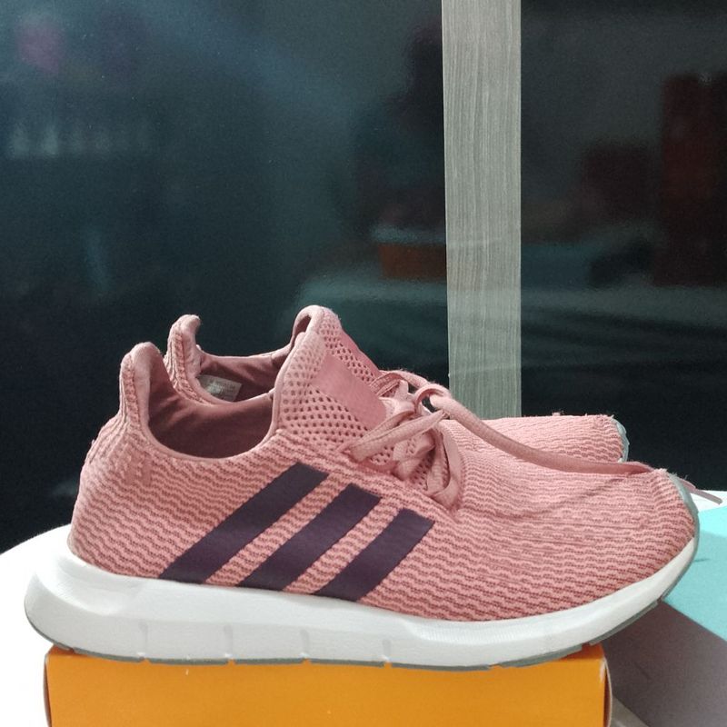 Adidas b37718 best sale