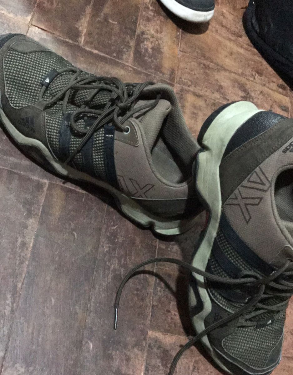 tenis adidas traxion masculino