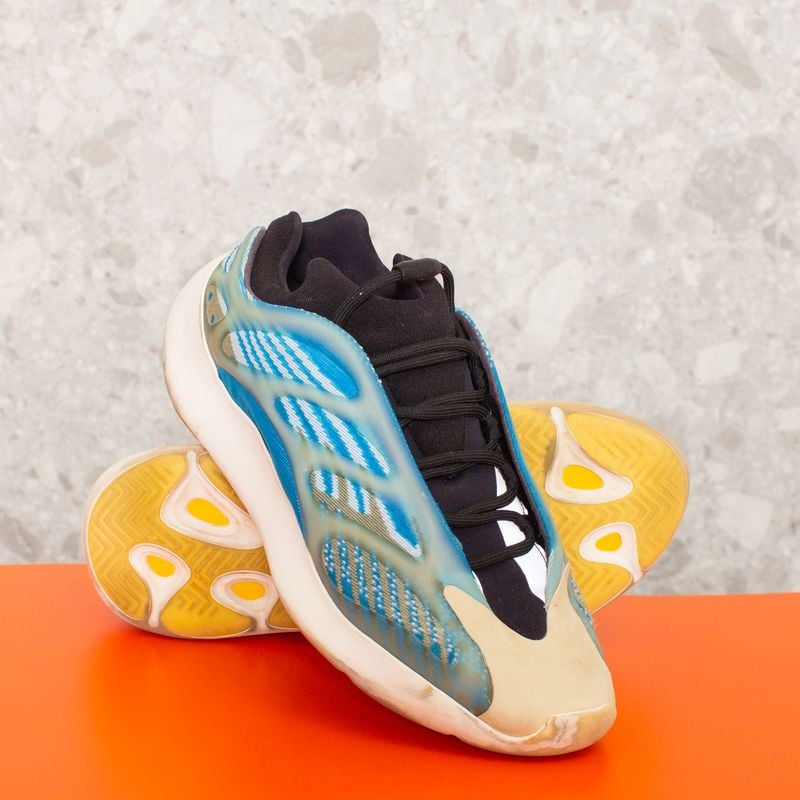 Adidas Yeezy 700 V3 Arzareth | Usado 92069511 | enjoei