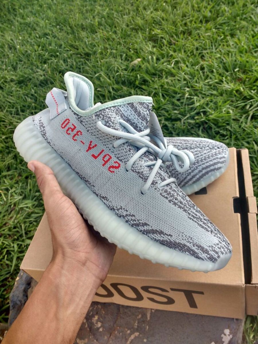 yeezys v2 blue tint