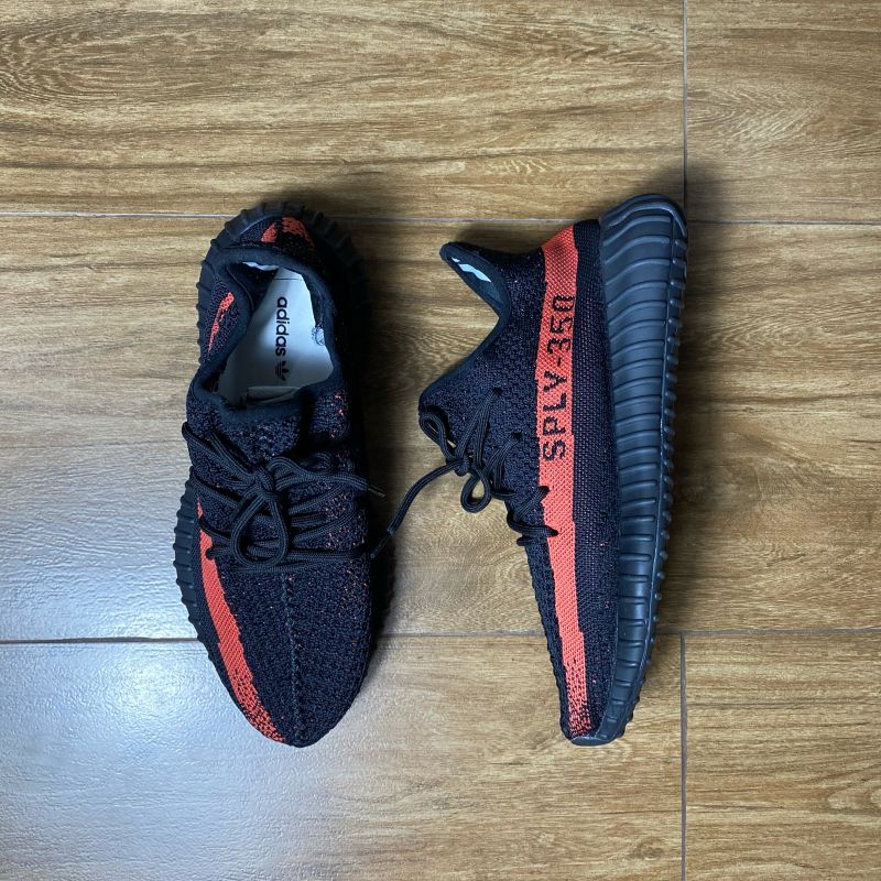 Adidas yeezy preto e 2024 vermelho