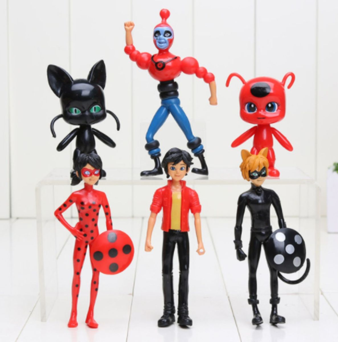 Adorogeek Kit Lady Bug Cat Noir Miraculous 6 Personagens Pvc | Filme e  Série Adorogeek Nunca Usado 21989503 | enjoei