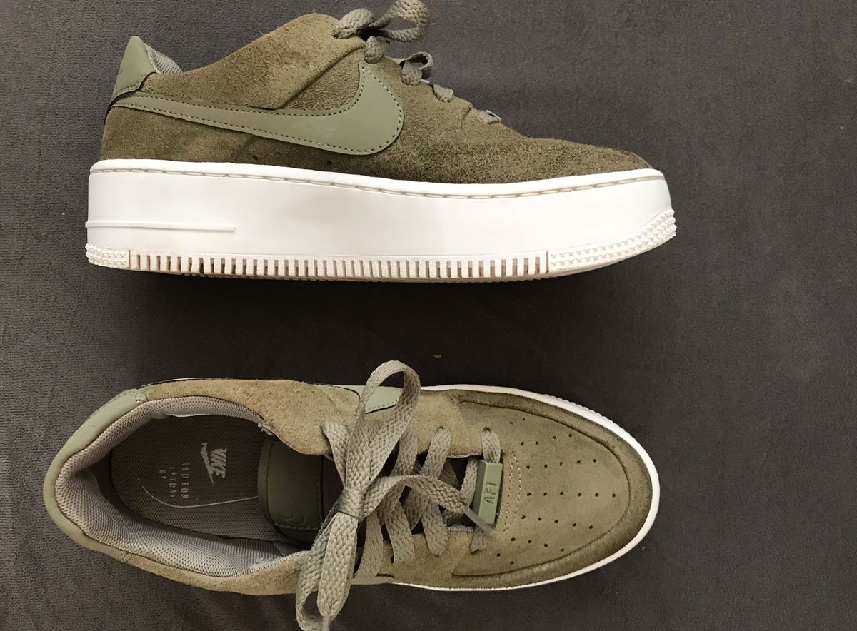 tenis nike verde militar feminino