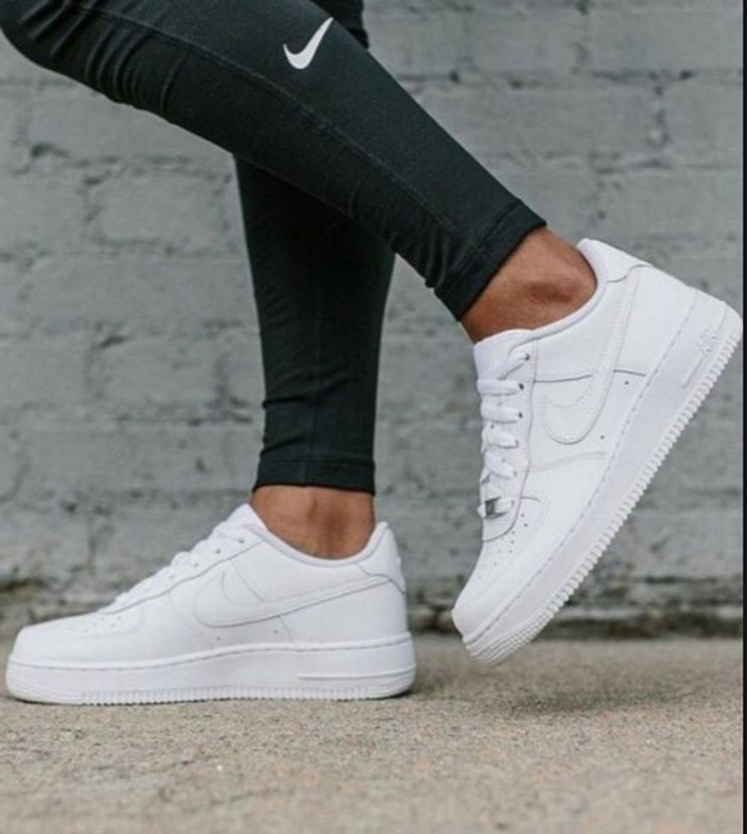 tenis nike branco cano baixo