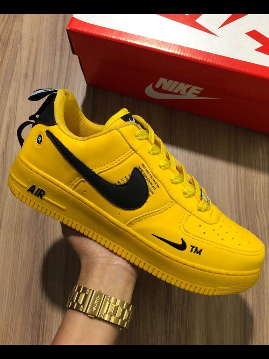 tenis da nike amarelo masculino