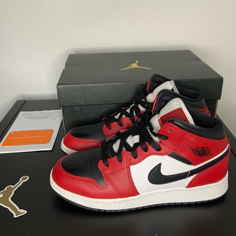 Jordan 1 best sale mid black toe