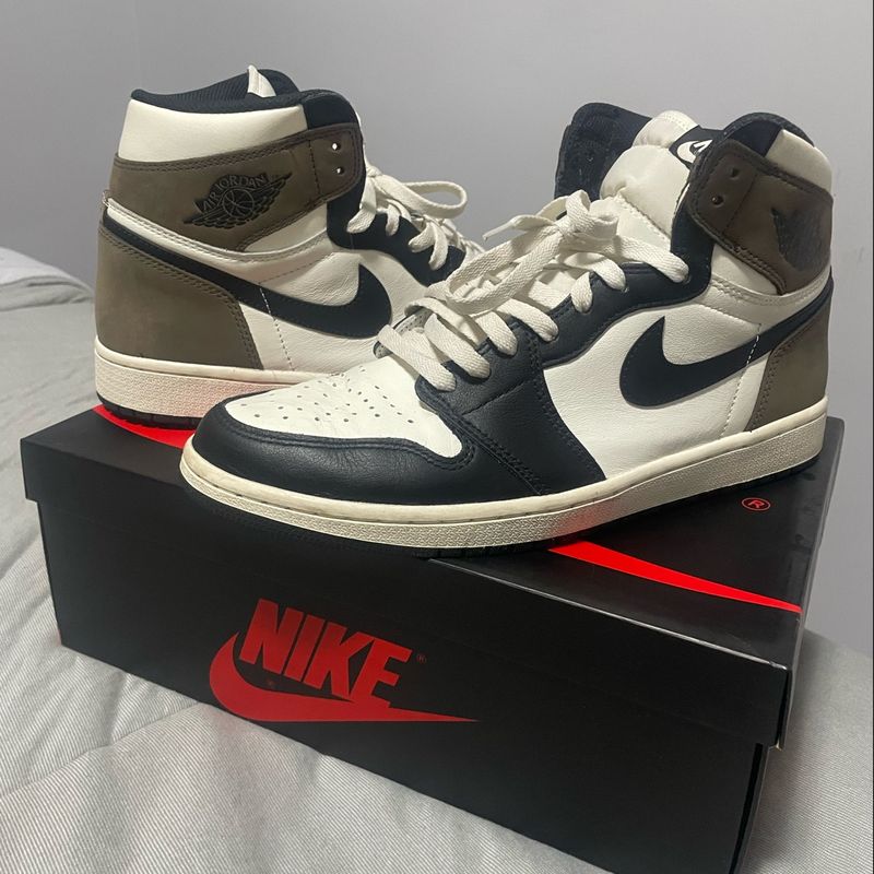 Air Jordan 1 Retro popular High OG 'Dark Mocha'