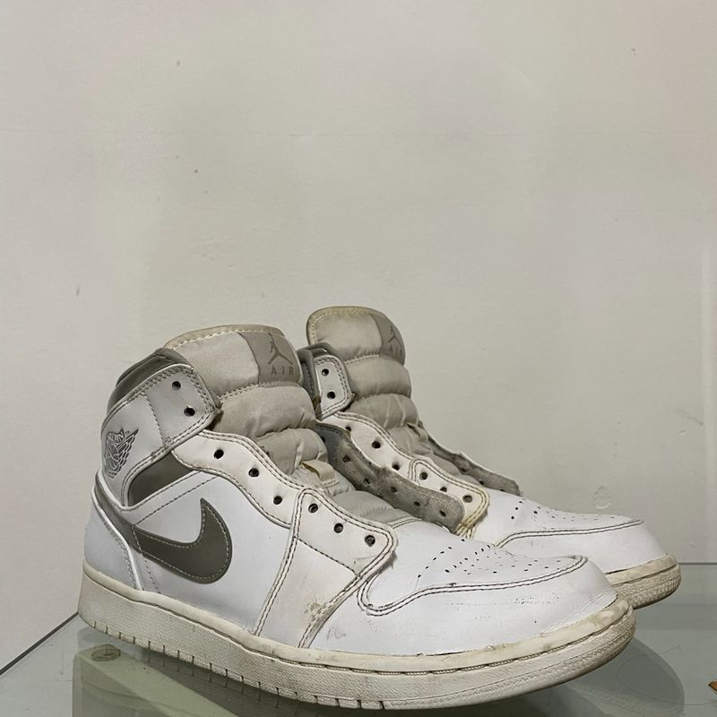 Nike silver 42 deals