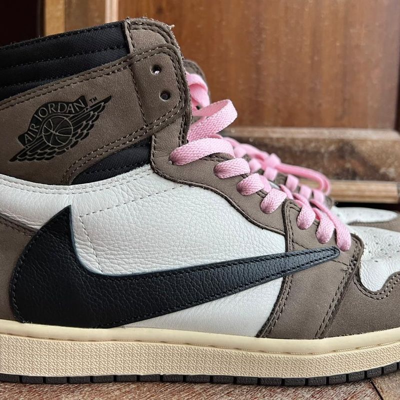 Nike air jordan 1 high 2024 travis scott