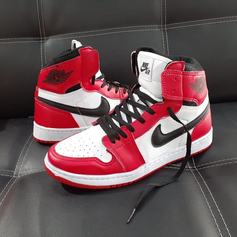 Air jordan vermelho e sales branco