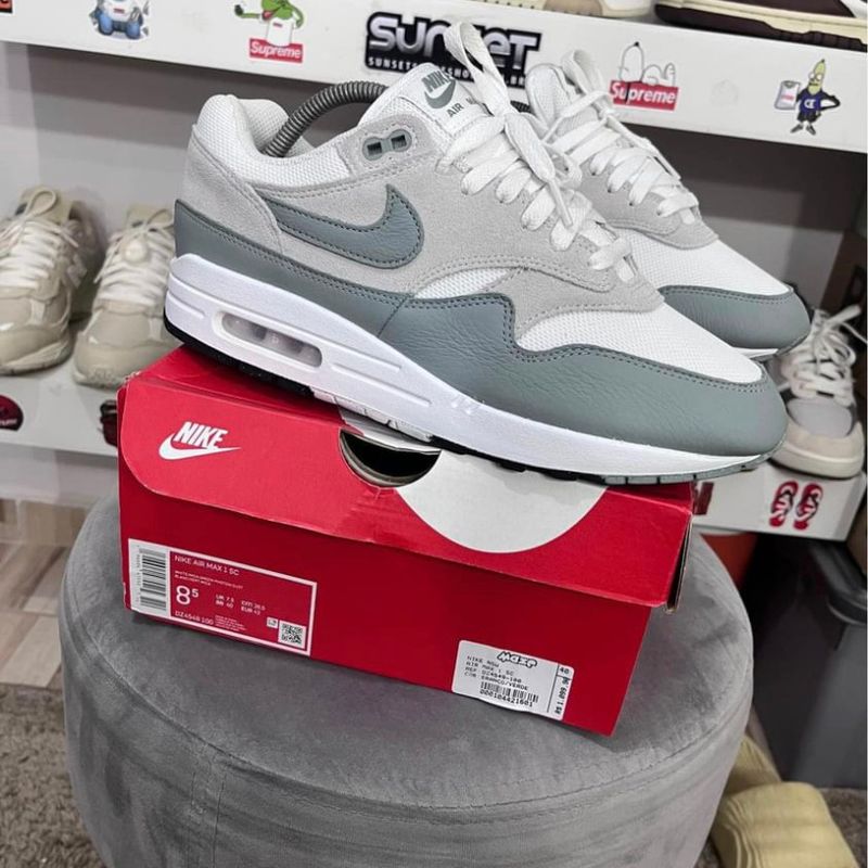 Air max best sale 1 retail