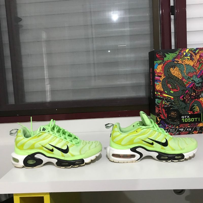 Nike store tn deluxe