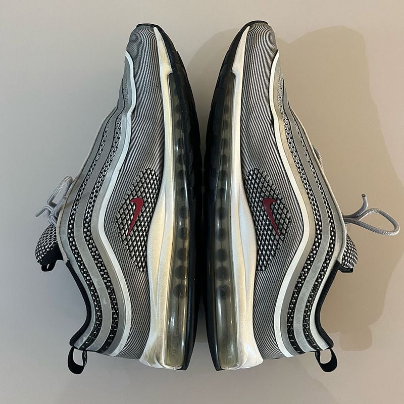 Nike silver ultra outlet