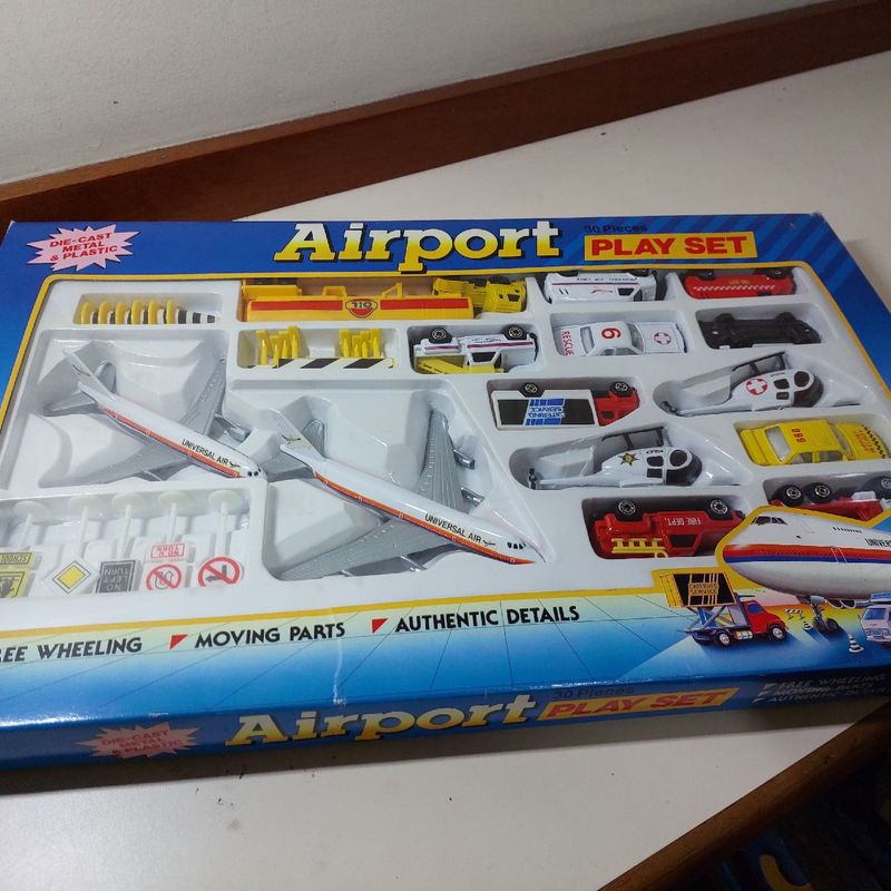 Airport Play Set | Usado 103971323 | enjoei