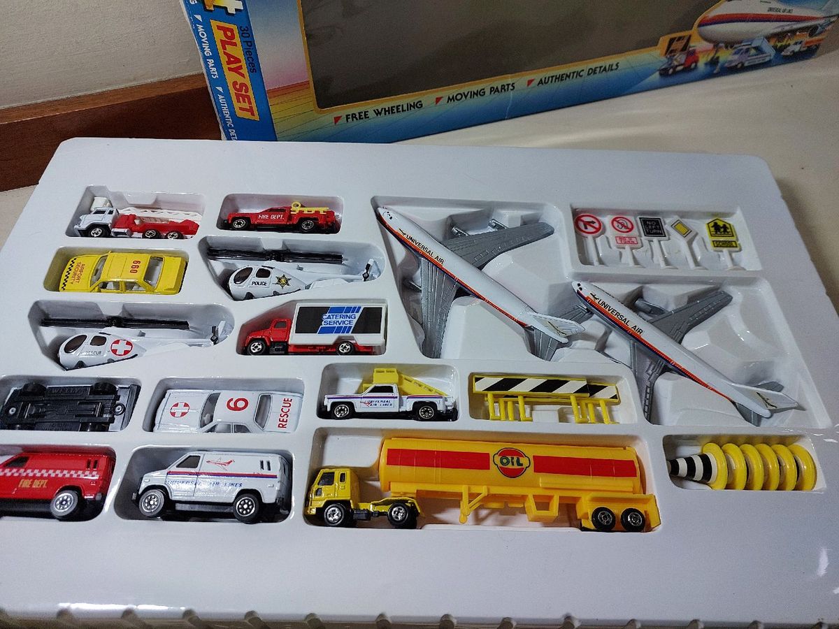 Airport Play Set | Usado 103971323 | enjoei