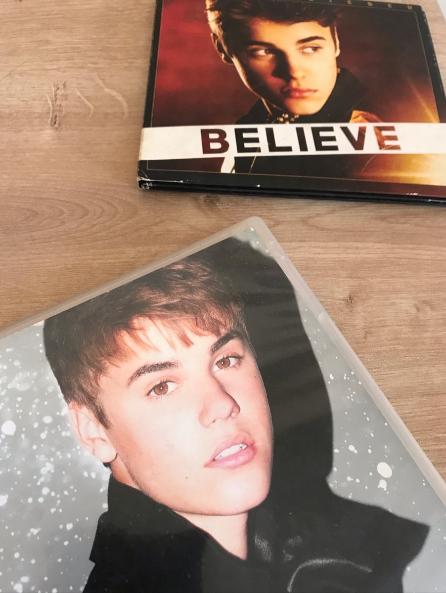 Álbum Believe Deluxe Edition Justin Bieber E Álbum Under The Mistletoe ...