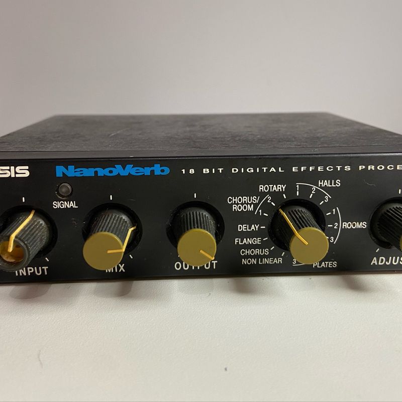 Alesis Nanoverb - Processador de Efeitos Sonoros Digitais