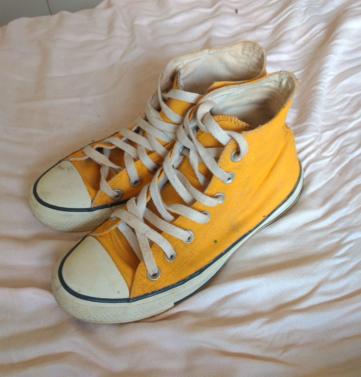 all star amarelo pastel