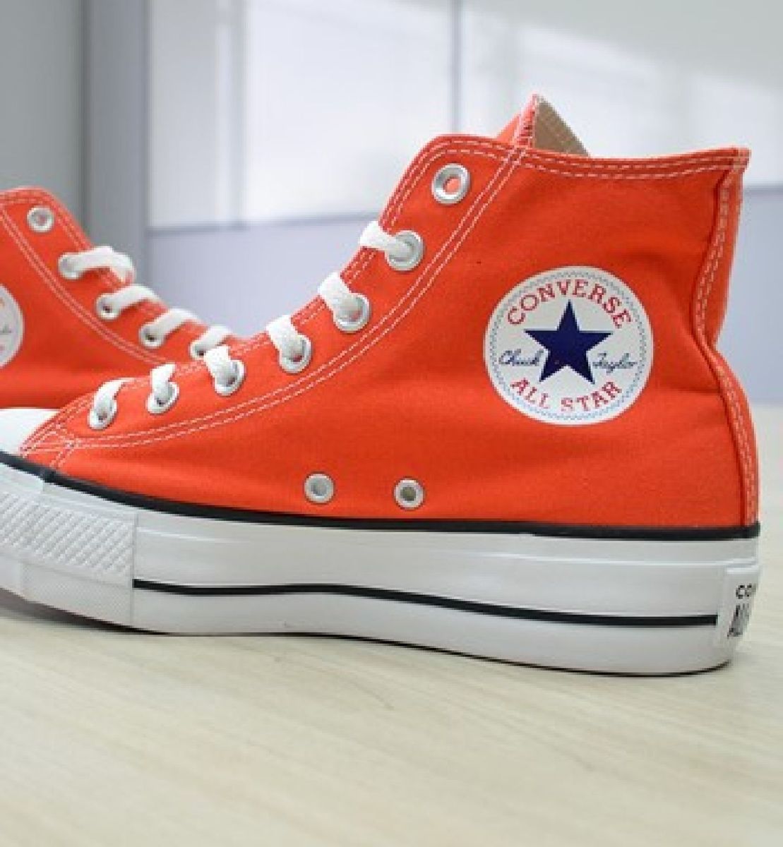 tenis all star cano alto laranja