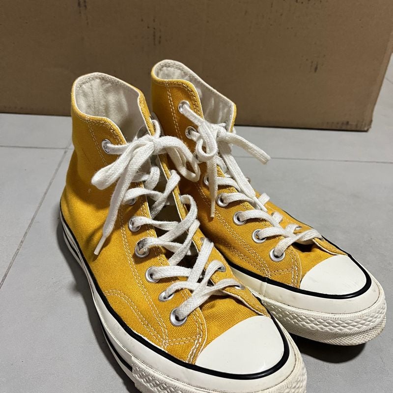 All star best sale chuck taylor amarelo