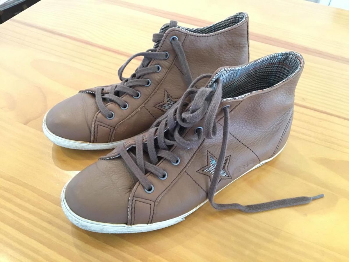 all star couro caramelo