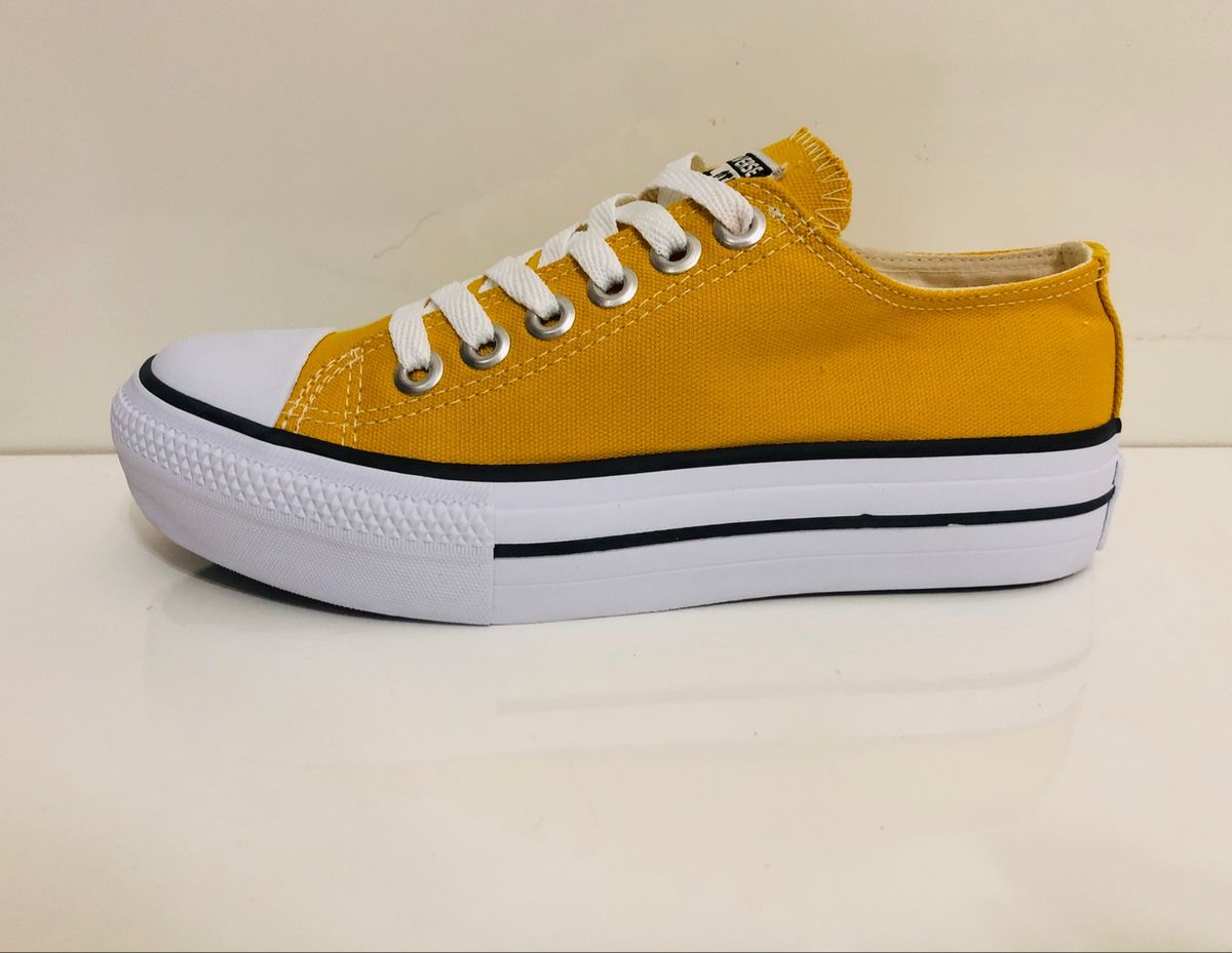 tenis plataforma amarelo