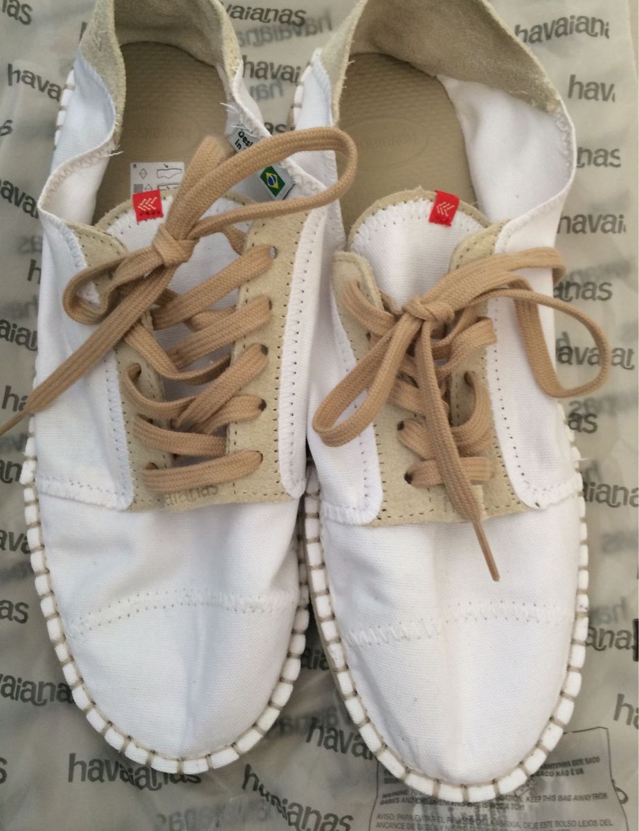 sapato havaianas branco