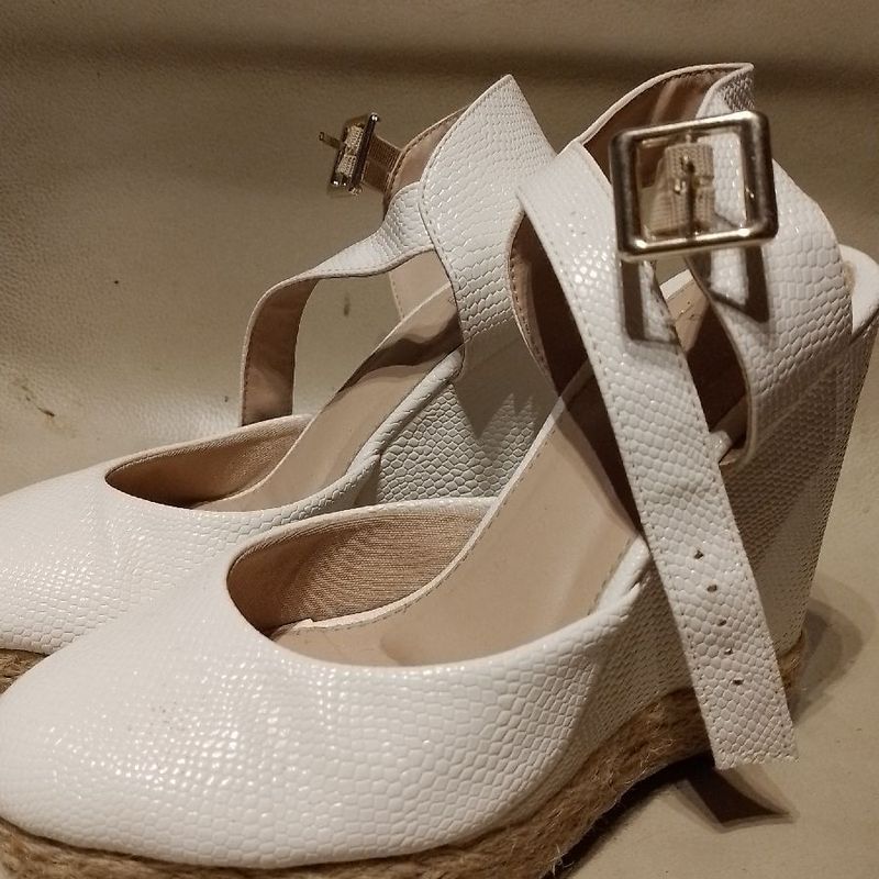 Sapato 2024 anabela branco