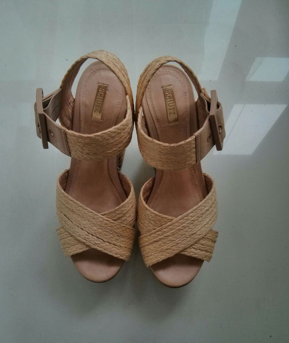 sandalia schutz palha